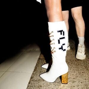 Fly Boots